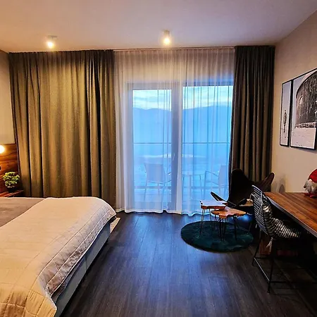 Lake Studio 28 - widok na góry i zalew- L&Hill Apartament *